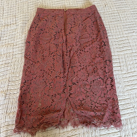 Pink lace, pencil skirt and crop set dynamite - Picture 3 of 6